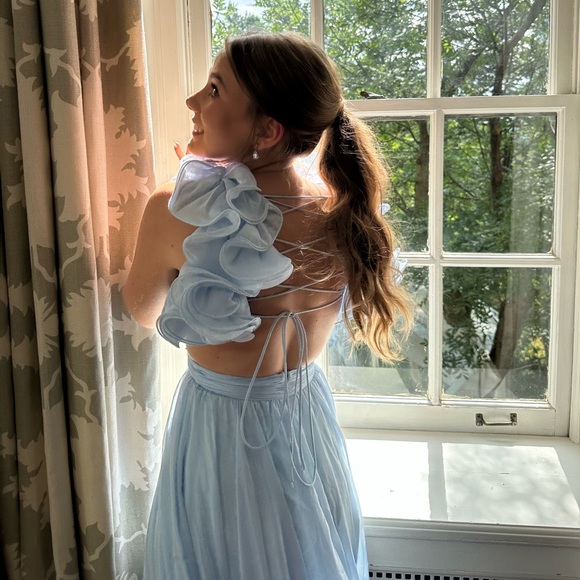 Mac Duggal Blue Rosette Chiffon Cutout Empire Waist Gown - XS - Picture 3 of 3